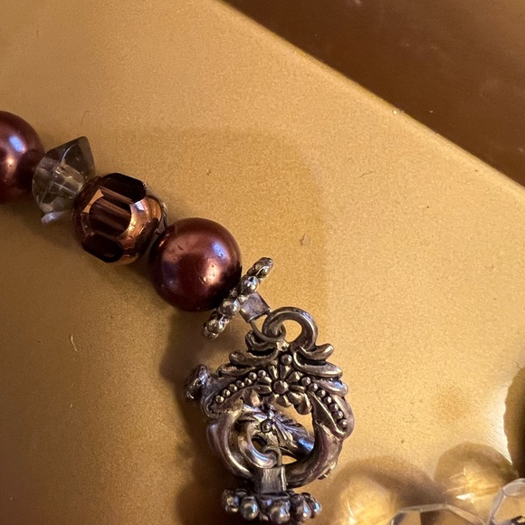 (4) Handcrafted Swarovski Crystal and bead bracelets - Picture 6 of 8